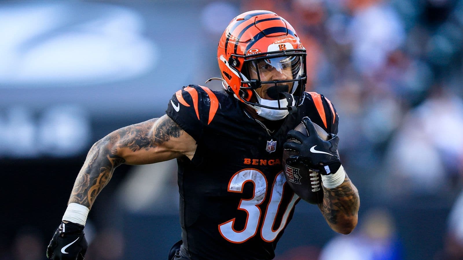 Fantasy Football: Week 13 Fantasy Flames running back: Chase Brown vs. Steelers