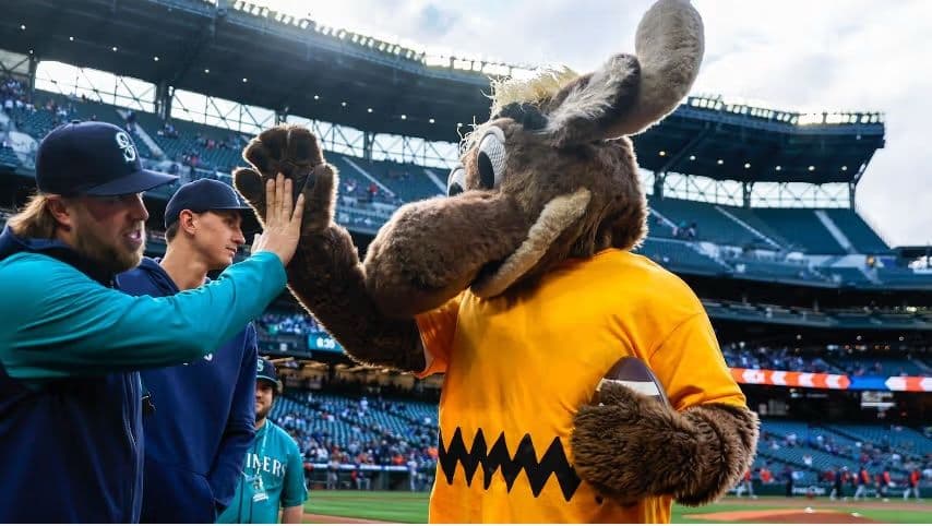 Sports Betting Free Picks: Best bets in College Basketball, MLB, College Football and NFL